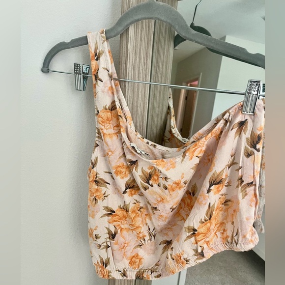 One Shoulder Linen Crop Top - Picture 2 of 5